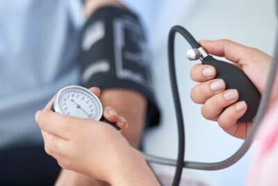 Hipertensión: nuevas guías bajan los valores y refuerzan la prevención